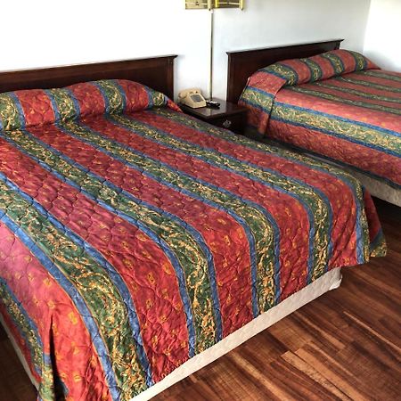 America'S Best Travel Inn Reno Buitenkant foto