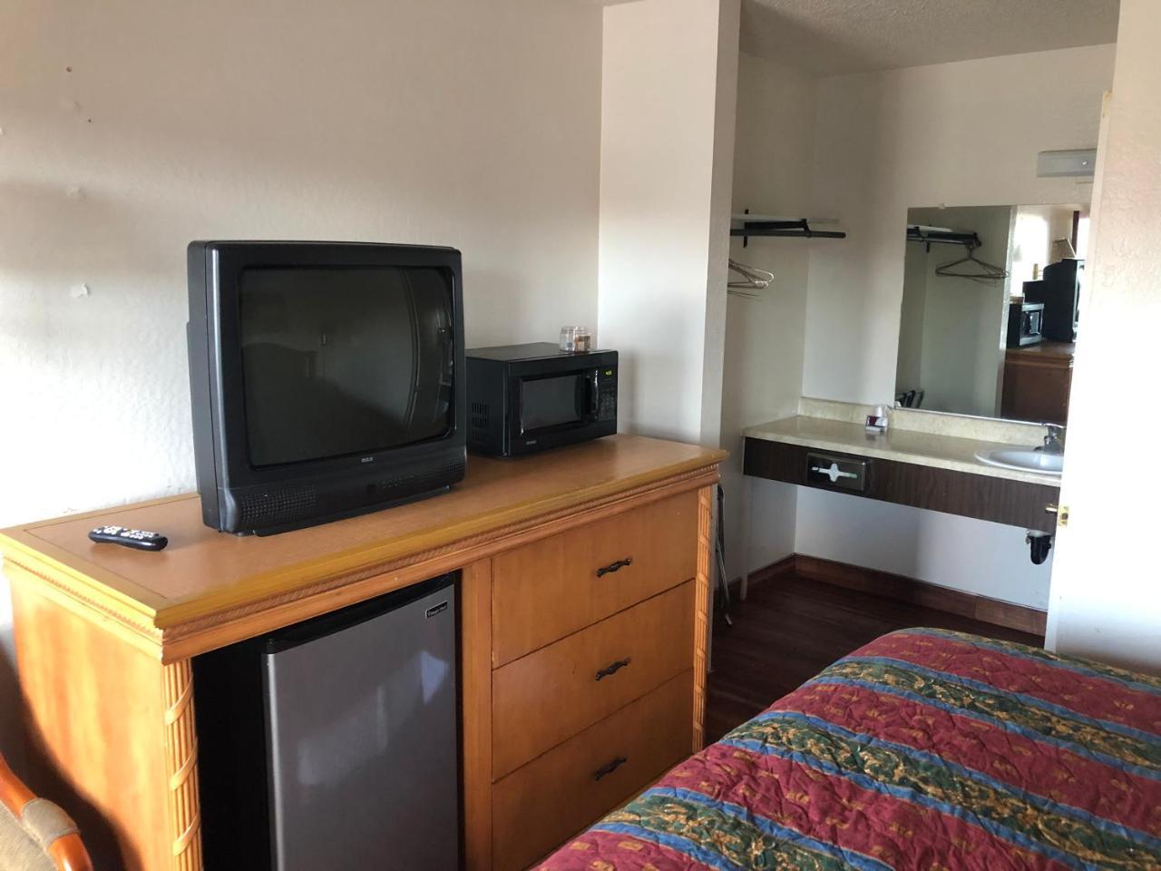 America'S Best Travel Inn Reno Buitenkant foto